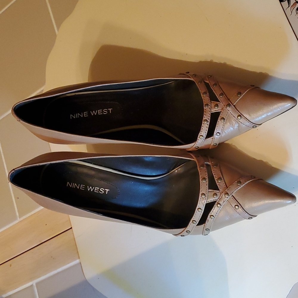 Nine West pumps